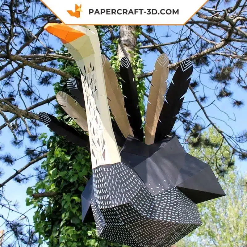 Papercraft di struzzo in origami 3D, montato