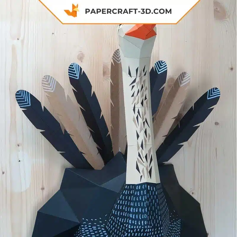 Papercraft di struzzo in origami 3D, dettaglio, vista 2