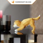 Papercraft de Shiba Inu qui fait la révérence en origami 3D