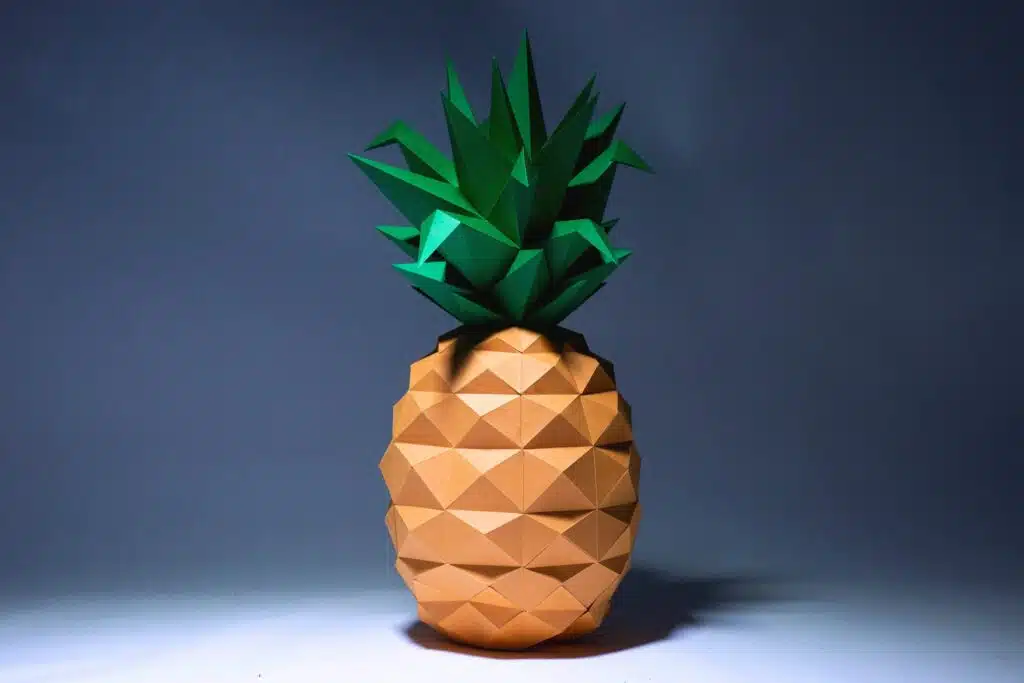 Papercraft de abacaxi em origami 3D
