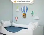Papercraft ballons et nuages dans un ciel en origami 3D