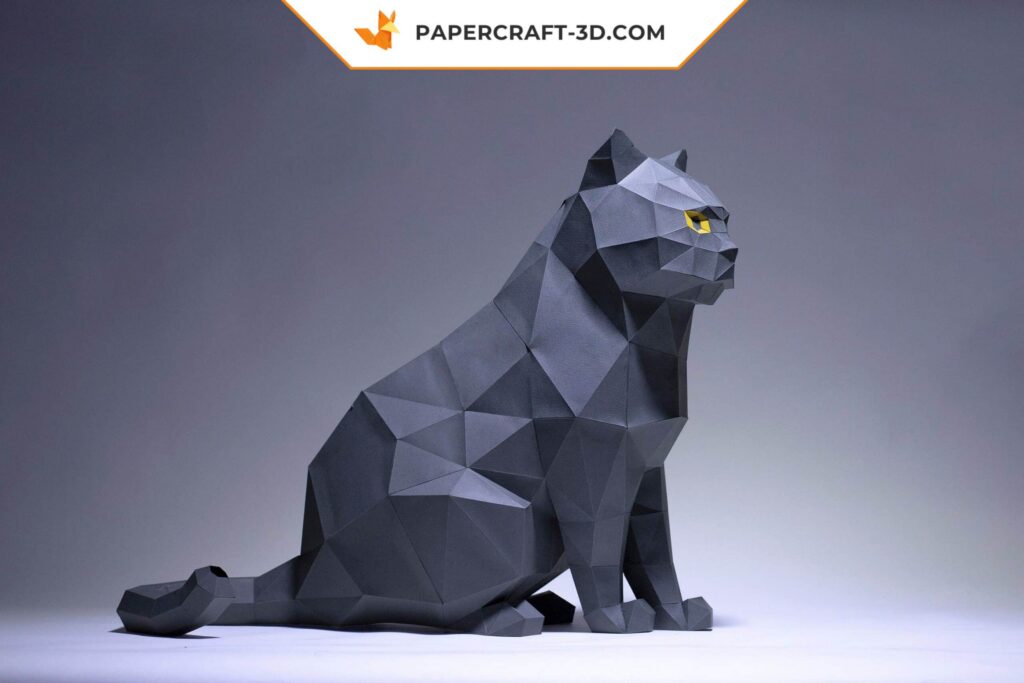 Graue Katzen-Papercraft aus Origami