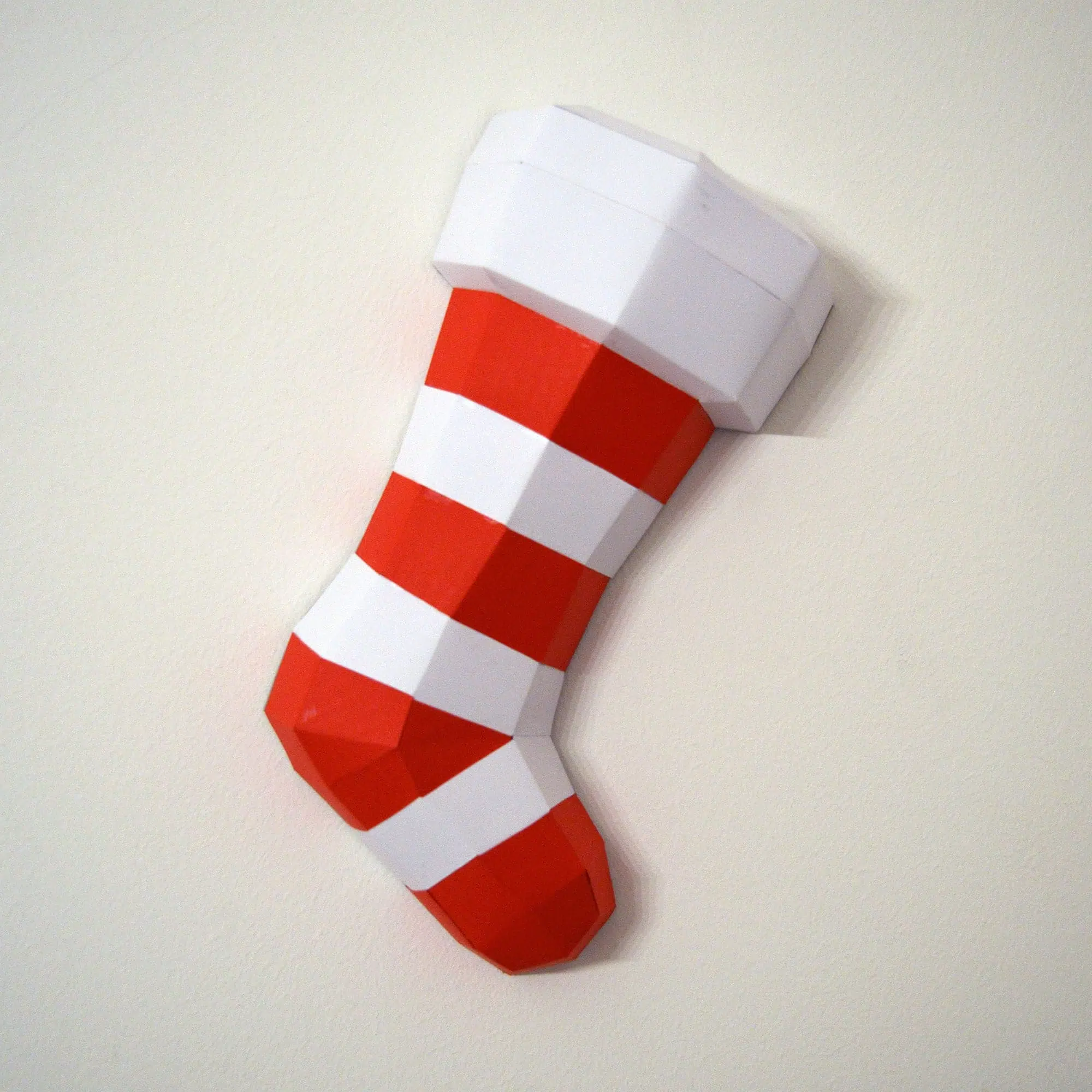 Papercraft Chaussette de Noël en origami papier 3D DIY pour décoration de fêtes