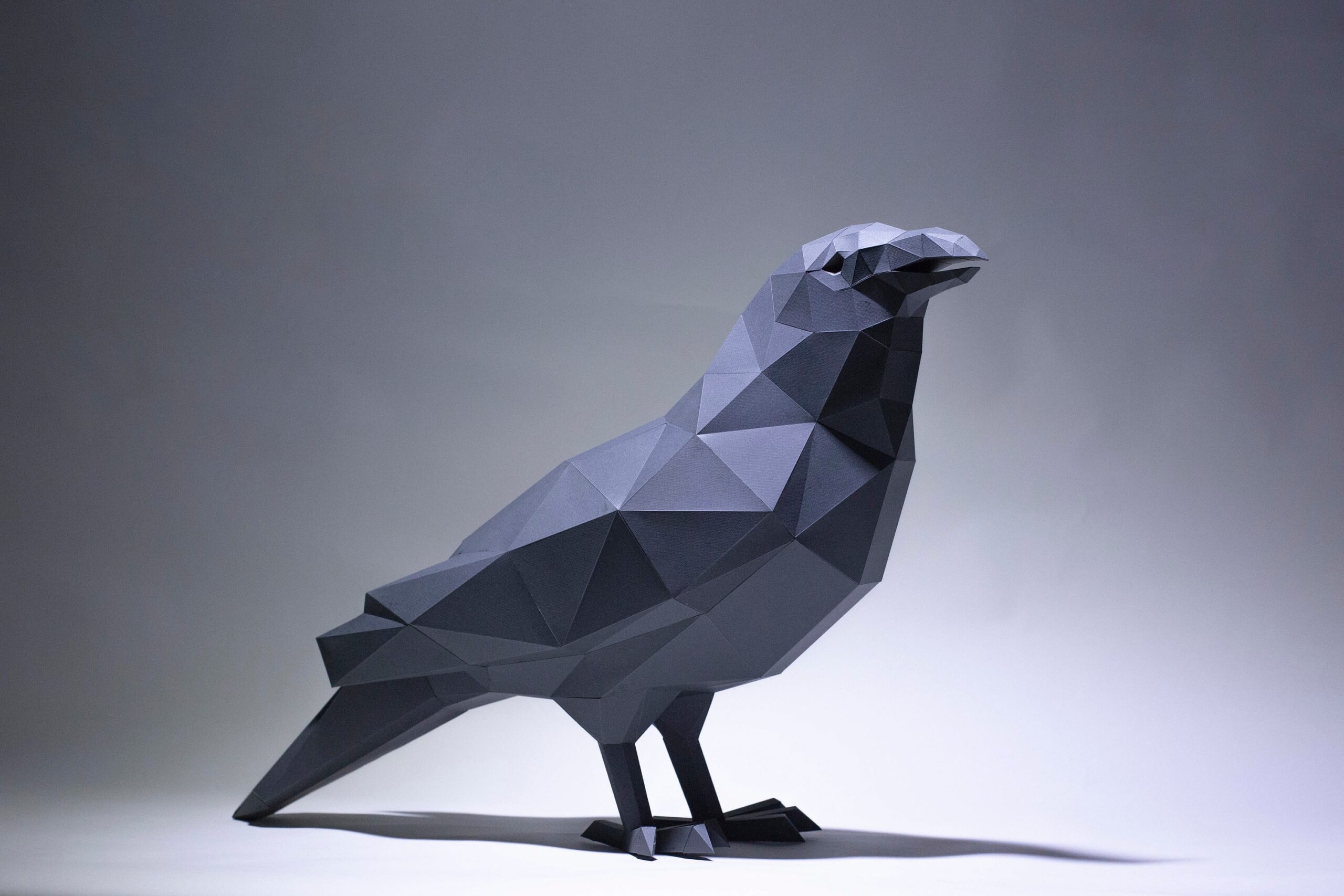 Papercraft raven in 3D origami Papercraft raven in 3D origami