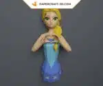 Papercraft of Elsa from Frozen to display in origami