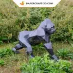 Papercraft de gorila gris a cuatro patas en origami 3D
