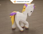 Papercraft de bebé unicornio en origami 3D