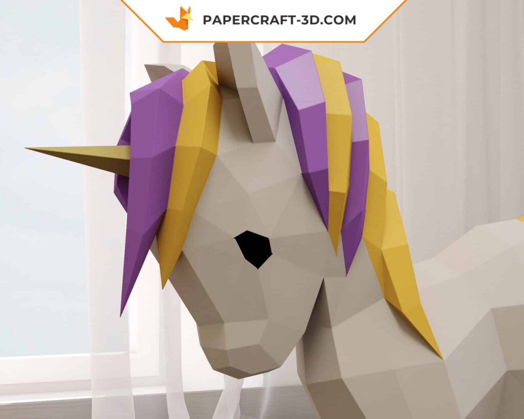 Papercraft de bebé unicornio en origami 3D