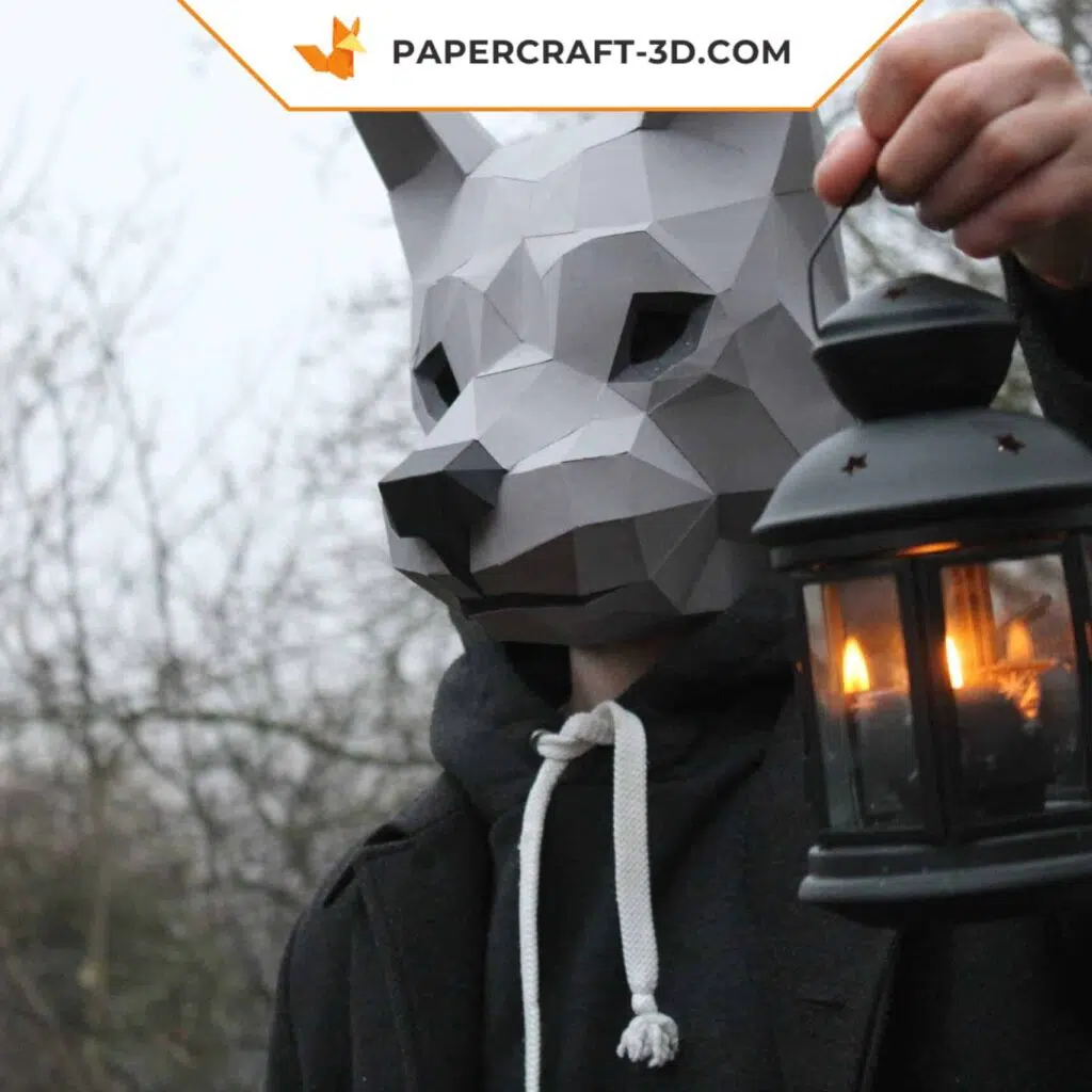Papercraft wolf mask in 3D origami