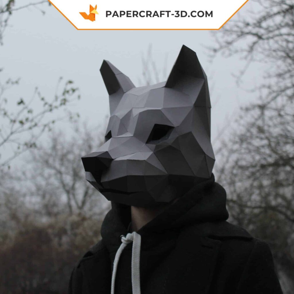 Papercraft wolf mask in 3D origami