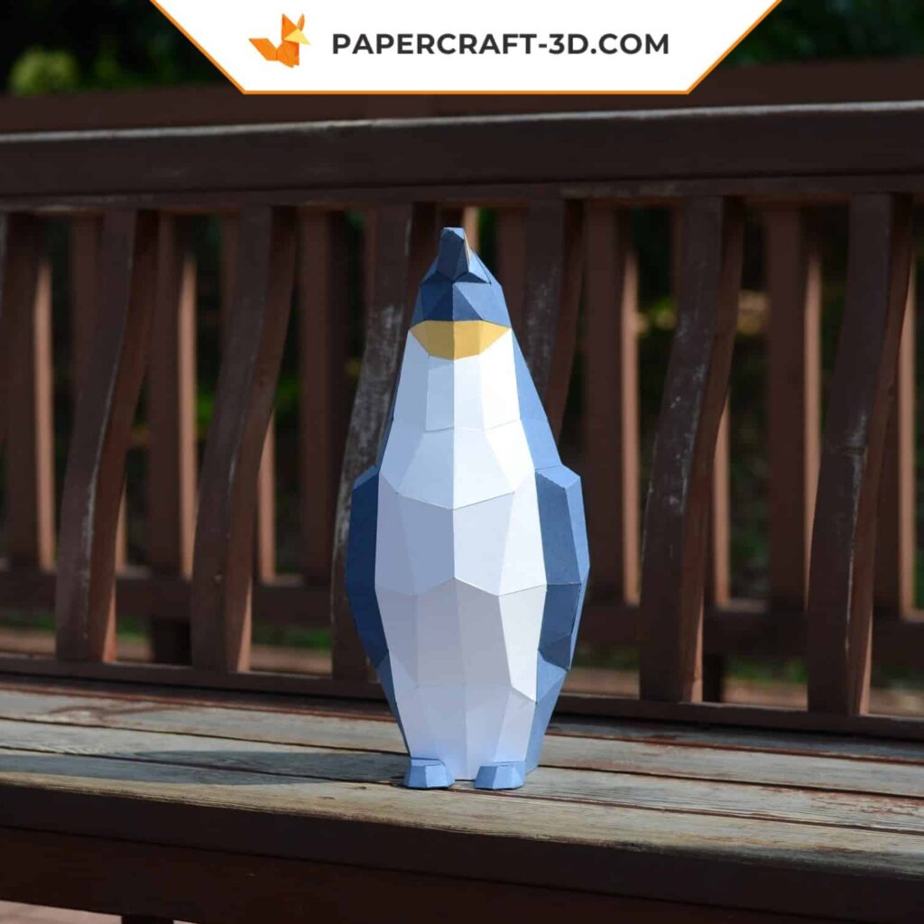 Papercraft of king penguin in 3D origami