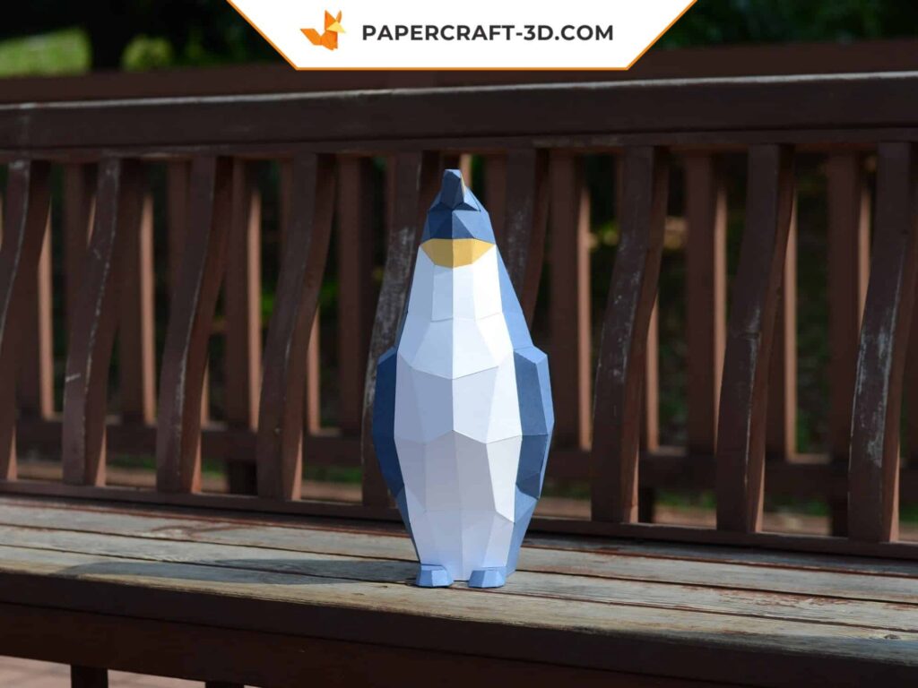 Papercraft de pingüino rey en origami 3D
