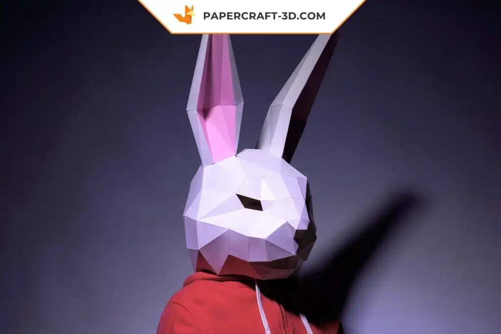 Papercraft maschera da coniglio con orecchie rosa in origami 3D
