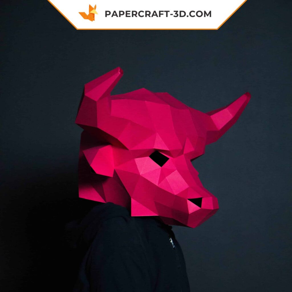 Papercraft de máscara de touro em origami 3D