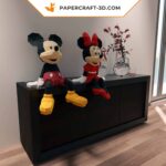 Papercraft of Mickey and Minnie in 3D origami