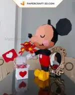 Papercraft Mickey Mouse Love pour la Saint-Valentin en origami papier 3D, weergave 4