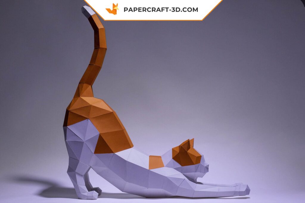 Papercraft de gato estirándose en origami 3D