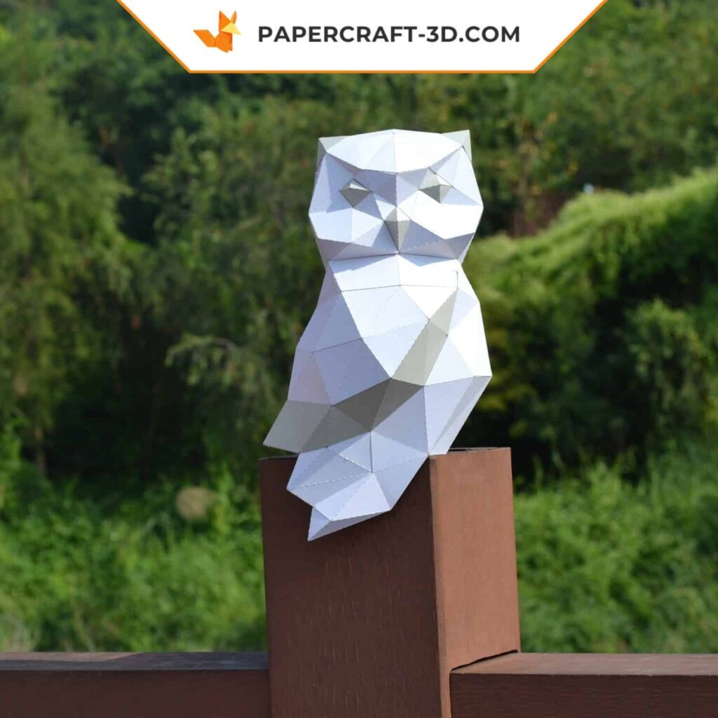 Papercraft owl in 3D origami