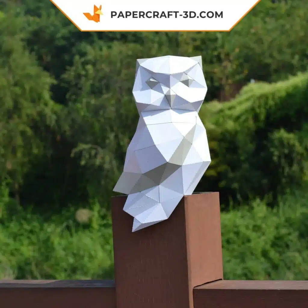 Papercraft de coruja branca em origami 3D