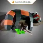 Papercraft de panda roux paresseux allongé en origami 3D