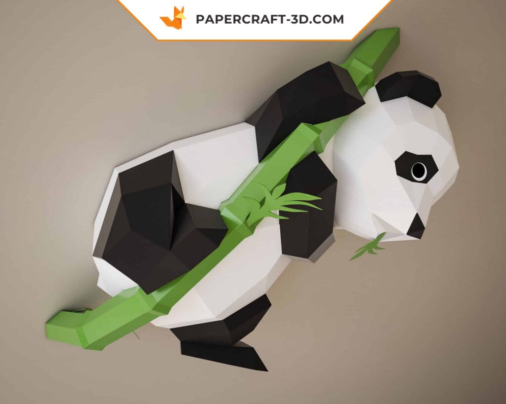 Papercraft panda murale su bambù in origami 3D