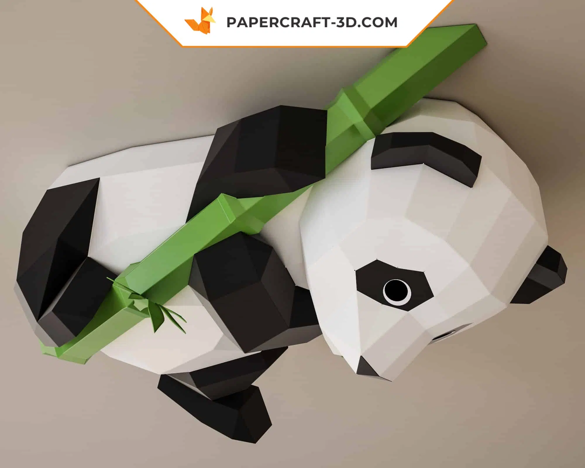 Papercraft panda murale su bambù in origami 3D, vista laterale