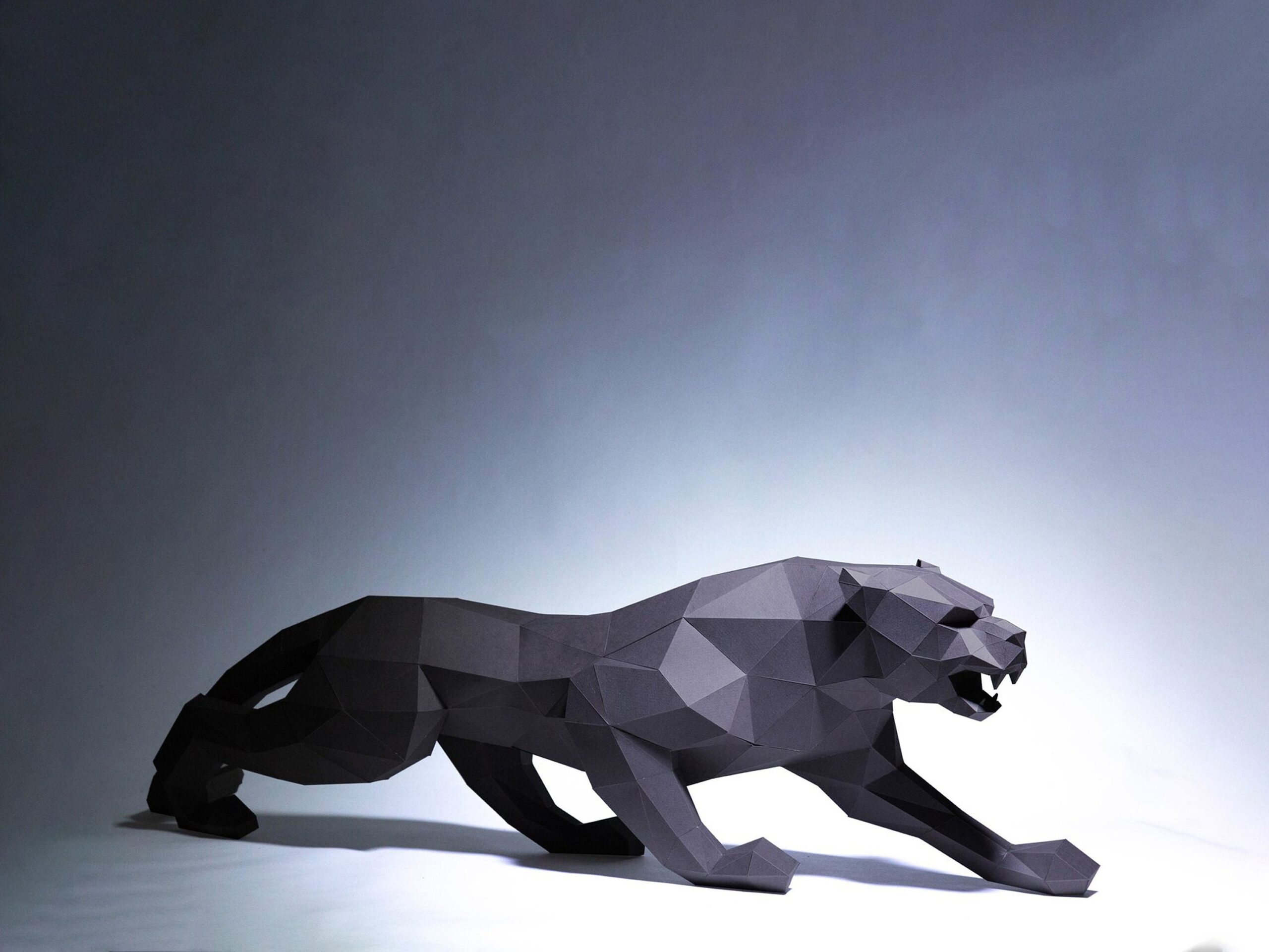 Papercraft of angry black panther Papercraft of angry black panther