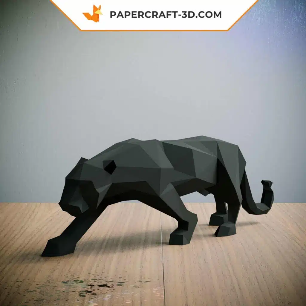 3D-Origami-Papercraft schwarzer Panther auf der Lauer