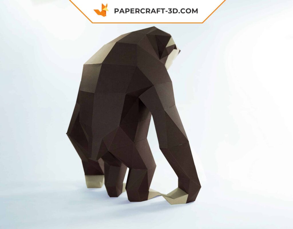 Papercraft eines stehenden Faultiers in 3D-Origami