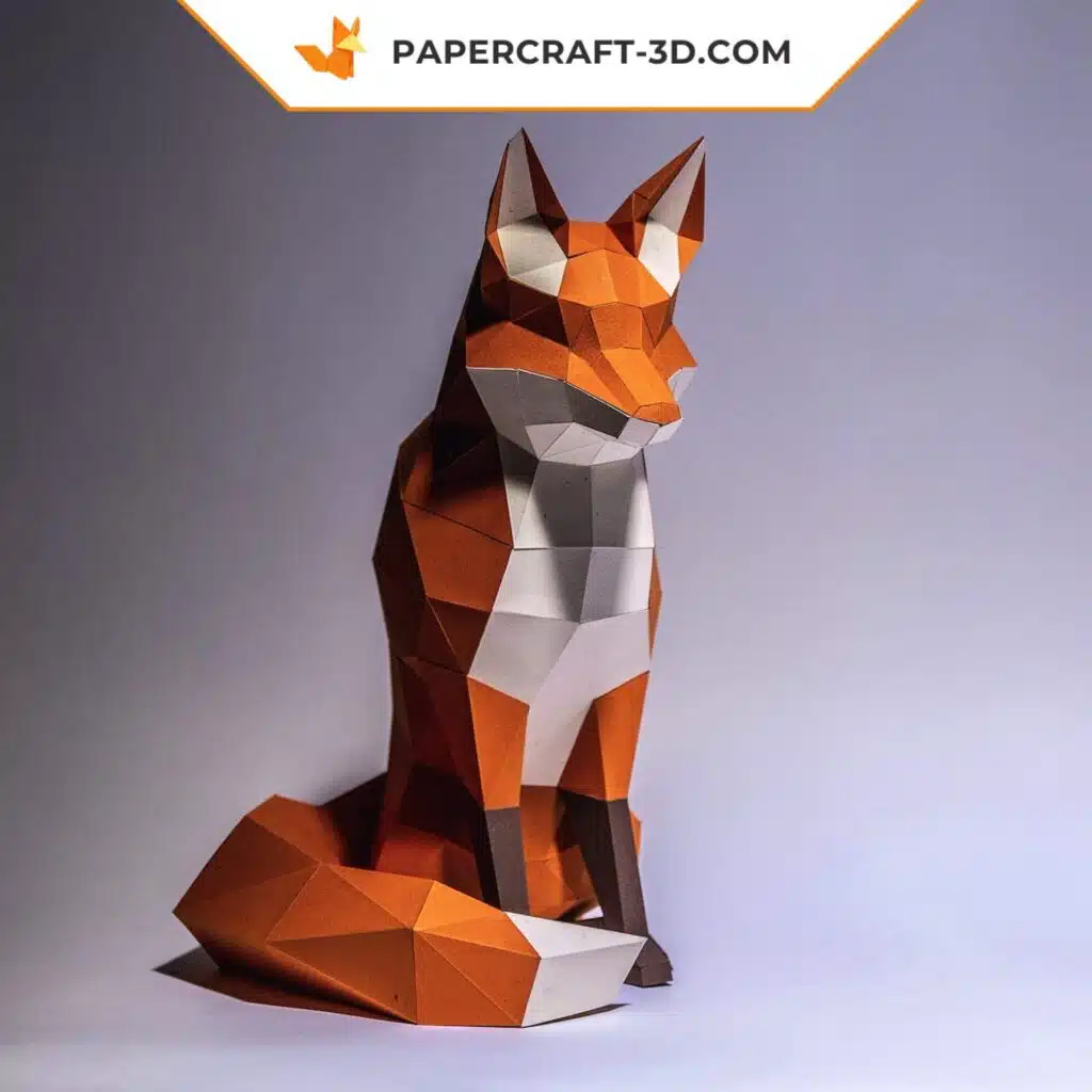 Papercraft sitzender Fuchs als 3D-Origami