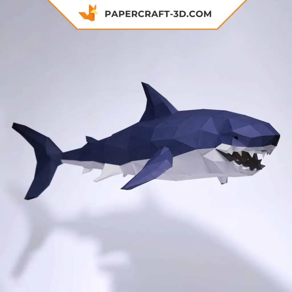 Aggressiver Hai als 3D-Origami-Papercraft