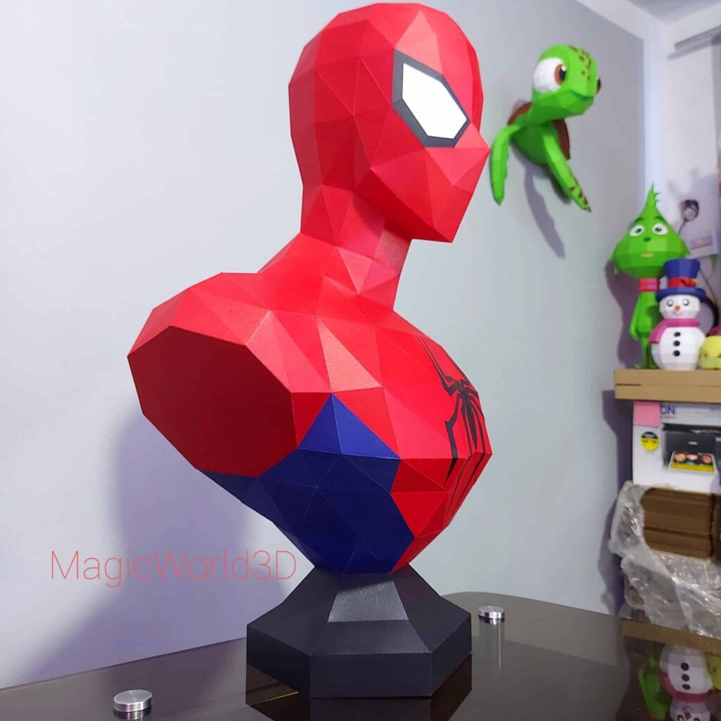Papercraft bust of Spiderman in 3D origami