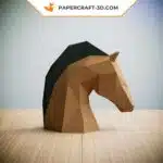 Papercraft cabeça de cavalo bege e verde em origami