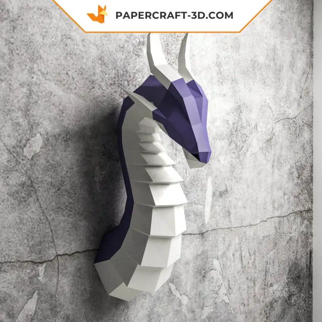 Papercraft weiß-violetter Drachenkopf als 3D-Origami