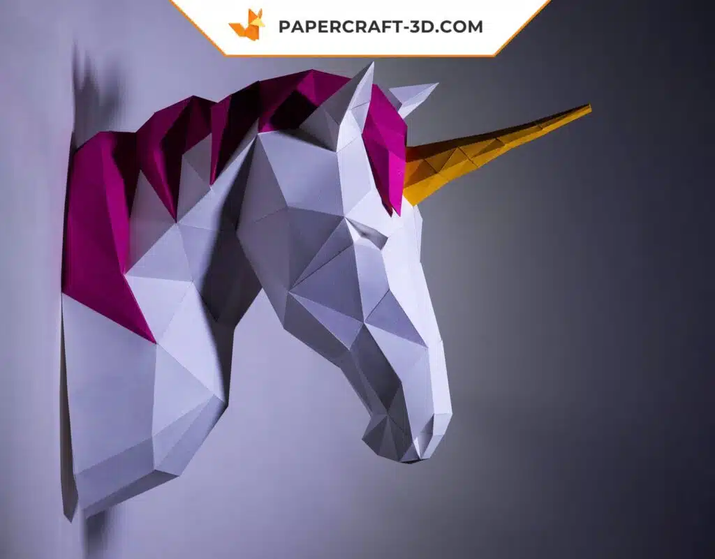 Papercraft cabeça de unicórnio em origami