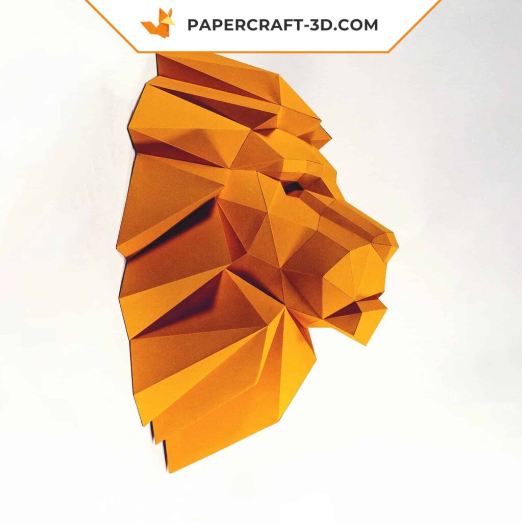 Papercraft lion head in origami