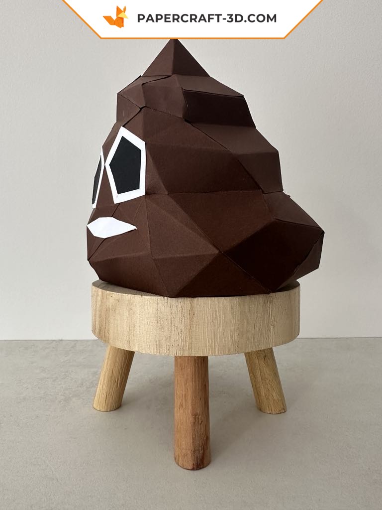 Papercraft of fun poop in 3D origami