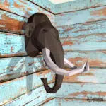 Papercraft testa di mammut murale in origami 3D