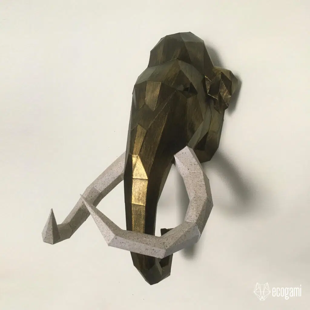 Papercraft testa di mammut murale in origami 3D