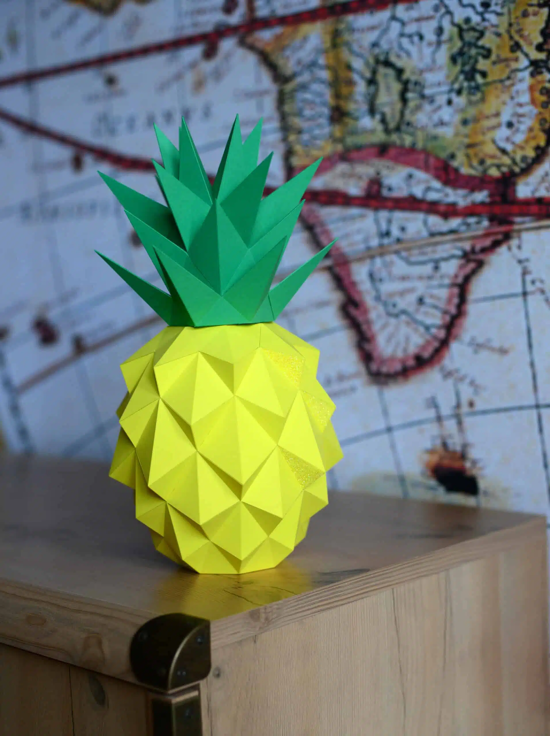 Papercraft gouden ananas in origami 3D, weergave 10