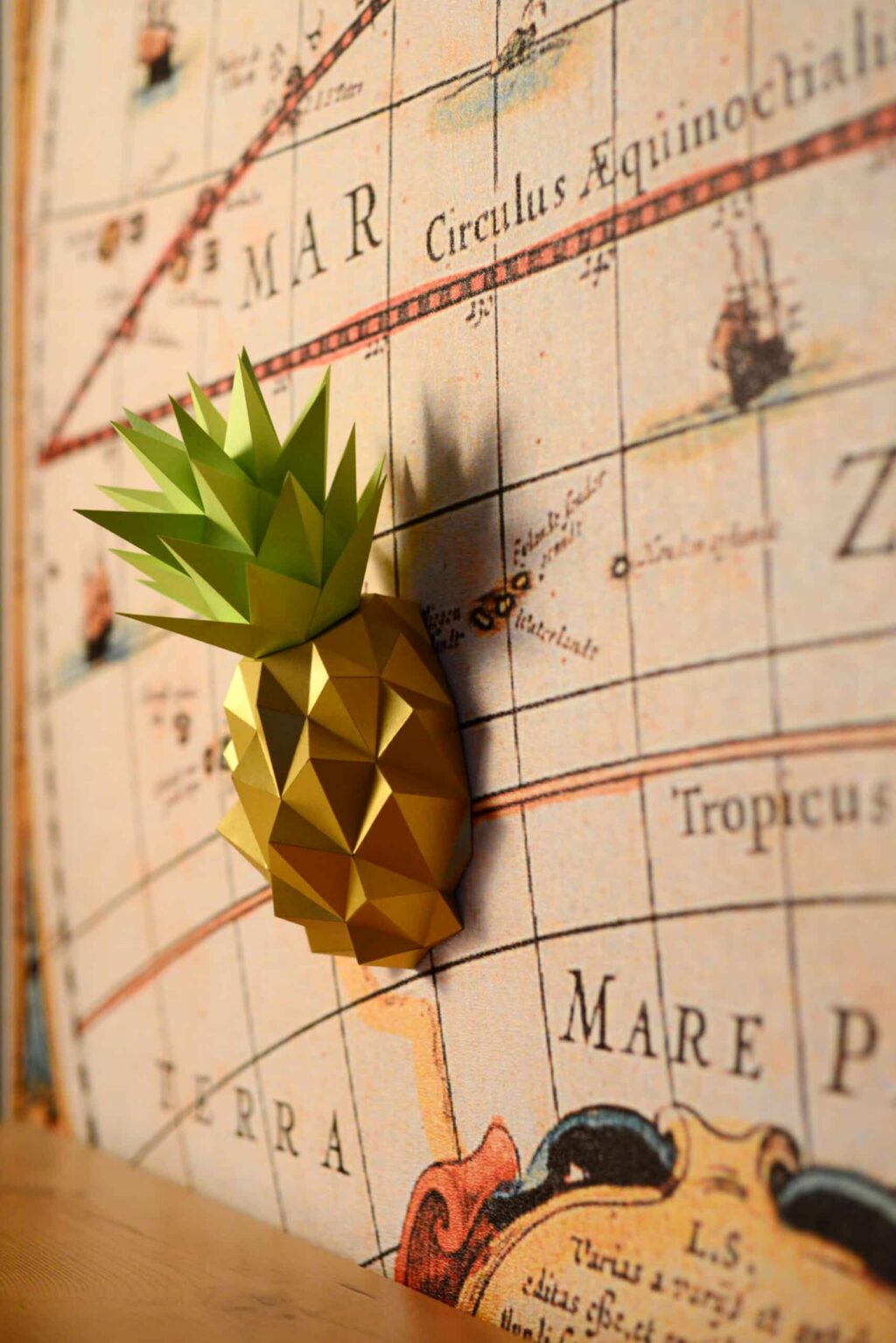 Decorative 3D Origami Pineapple to Assemble