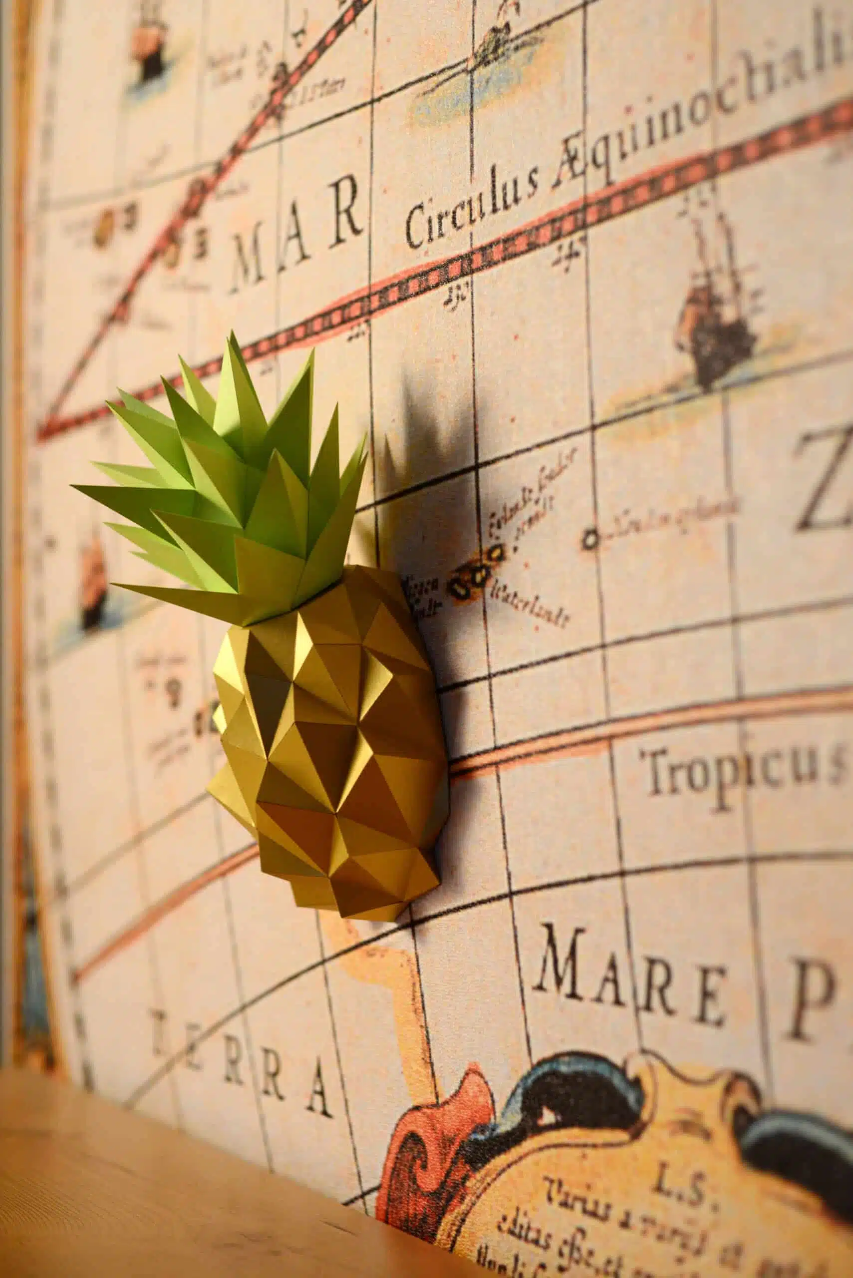 Papercraft gouden ananas in origami 3D, weergave 5