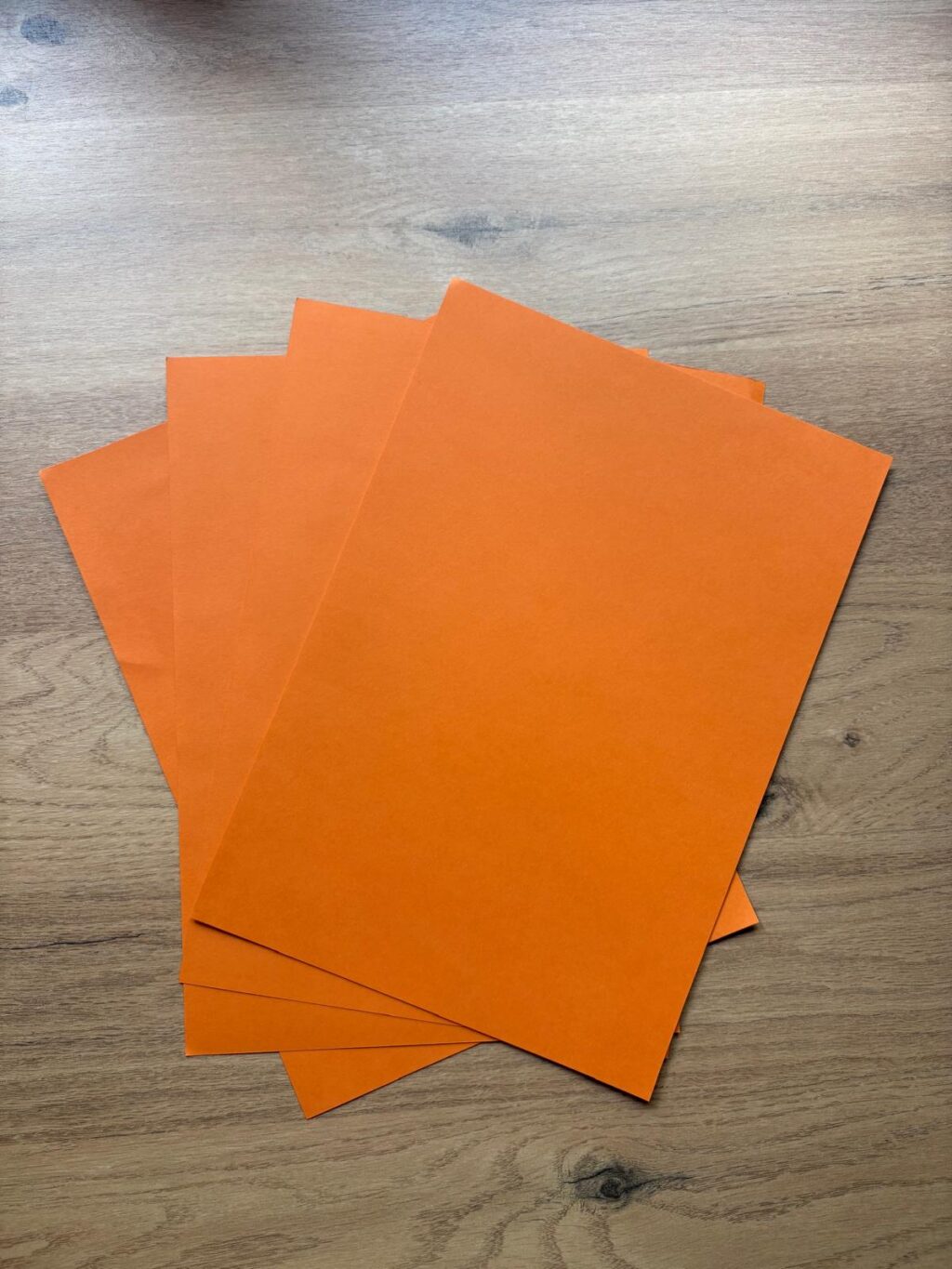Clementine orange matte cardstock A4 – over 180 gsm Clementine orange matte cardstock A4 – over 180 gsm