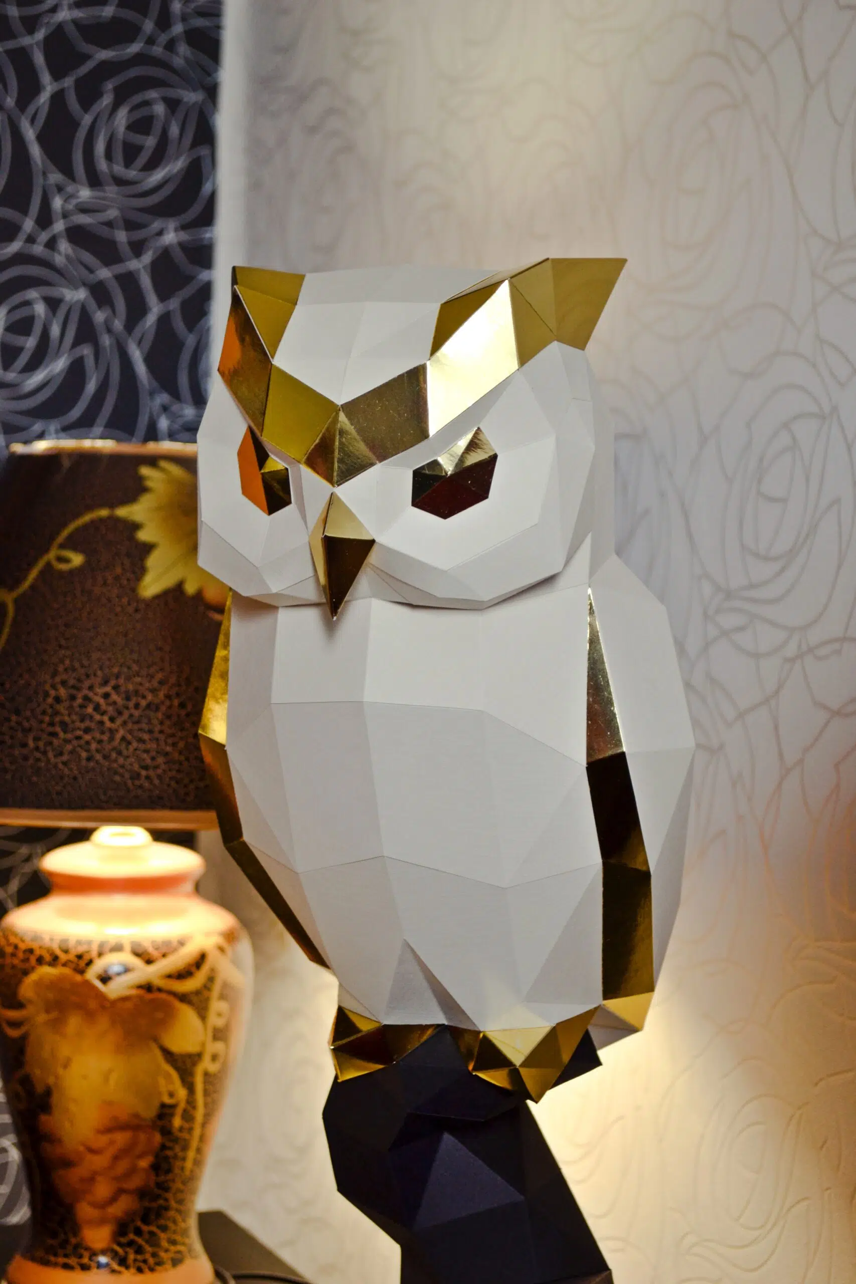 Papercraft di gufo in origami 3D, vista 2