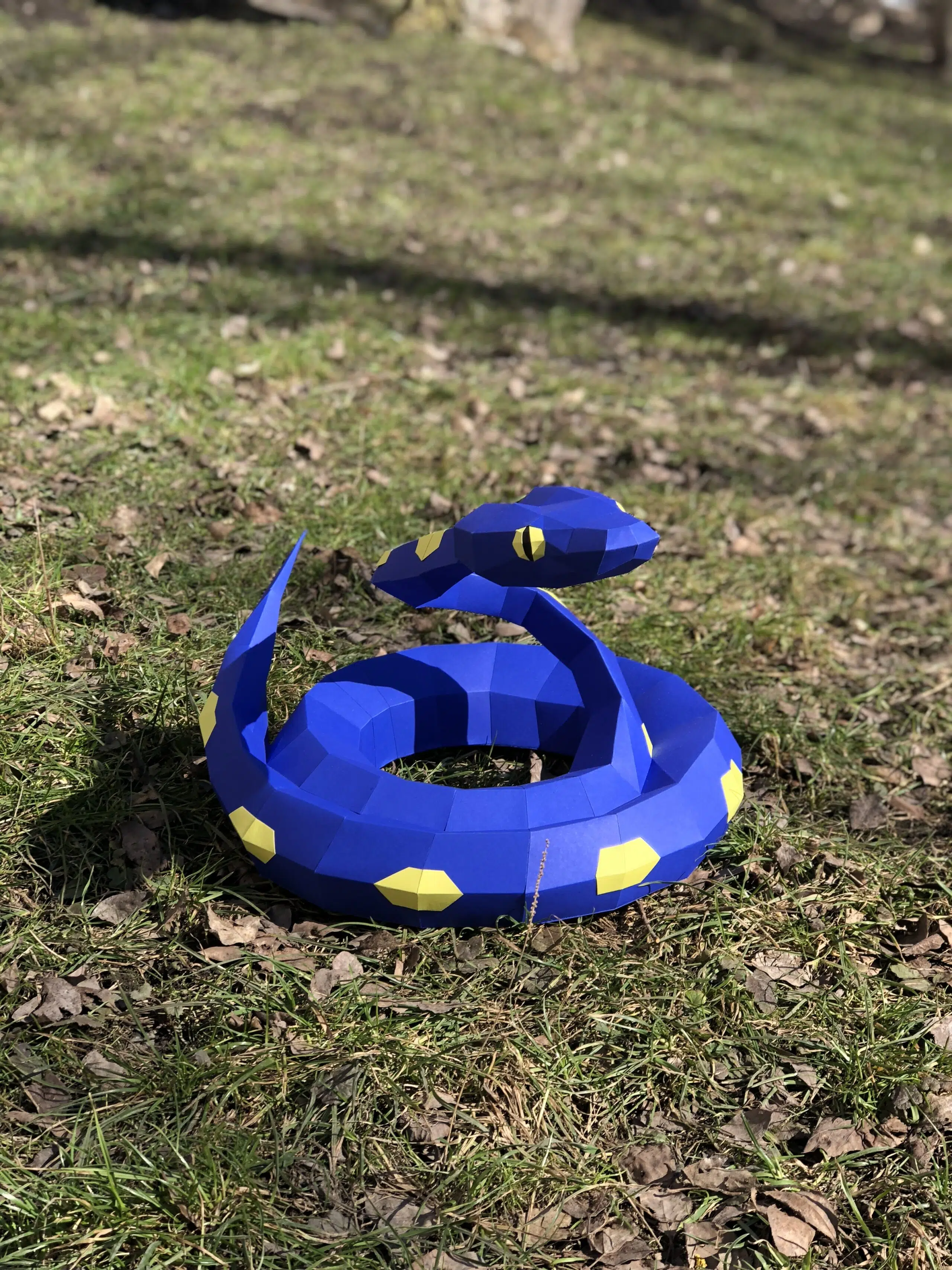 Papercraft serpente pitone vipera in origami, modello 3D