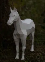 Papercraft stehendes Pferd im 3D-Origami, montiert, Ansicht 2