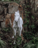 Papercraft cavallo in piedi in origami 3D