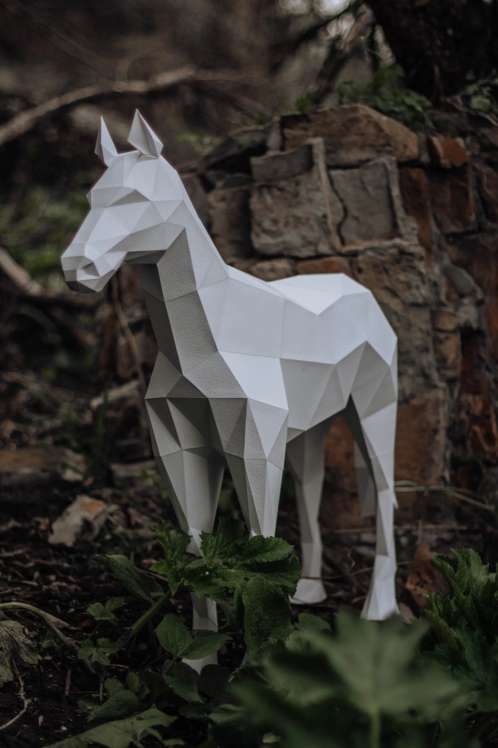 Papercraft stehendes Pferd im 3D-Origami, 3D-Modell, Ansicht 3