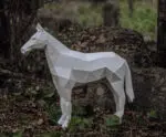 Papercraft stehendes Pferd im 3D-Origami, Rückansicht, Ansicht 3