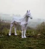 Papercraft stehendes Pferd im 3D-Origami, Ansicht 2, Ansicht 4